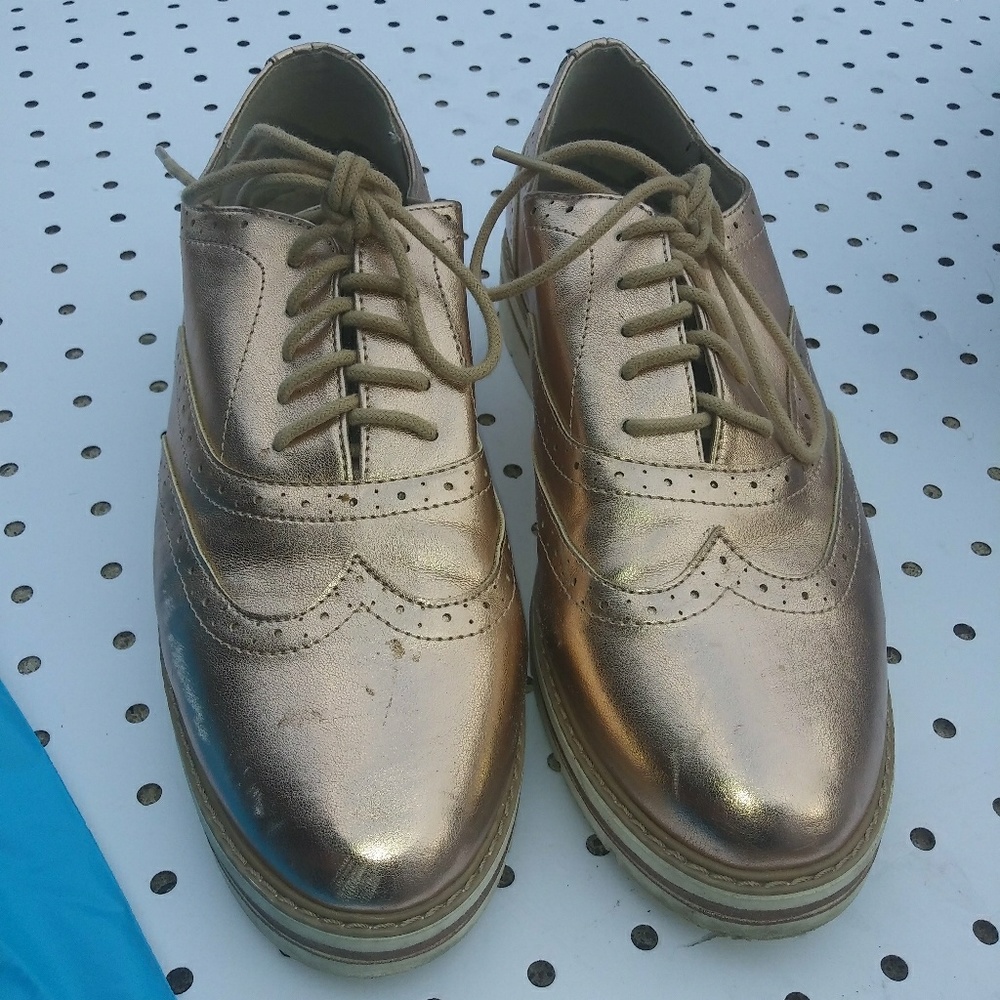 Rose gold loafers by soda